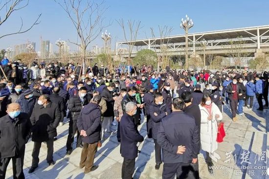 地鐵開通當(dāng)日。_副本.jpg.jpg